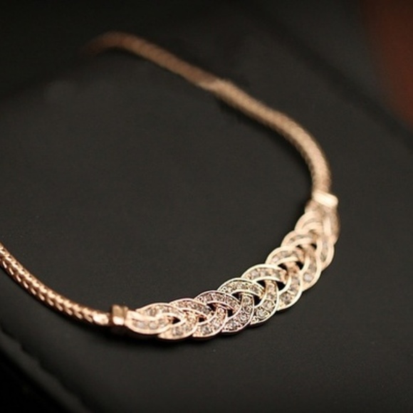 JoJos Jewelry Box Jewelry - Gold Knotted Design Choker with Rhinestone Accents